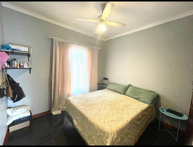 2 BEDROOM TOWNHOUSE FOR SALE IN BAILLIE PARK